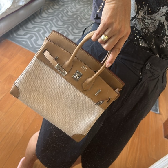 HERMÈS Limited Edition Birkin 25 handbag in Chai Swift leather and Toile H - Picture 13 of 14